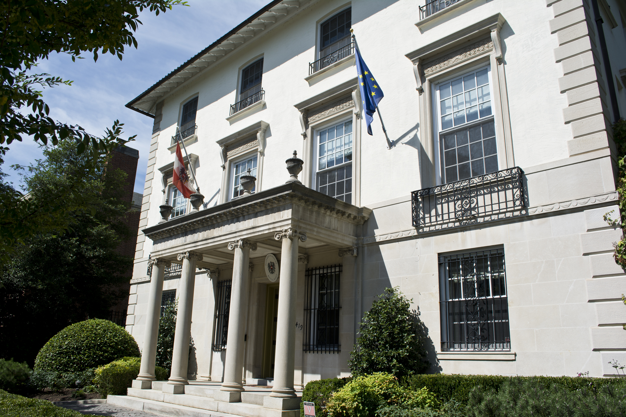 2419 Wyoming Avenue NW - Austrian ambassadorial residence - Washington DC - 2013-09-15