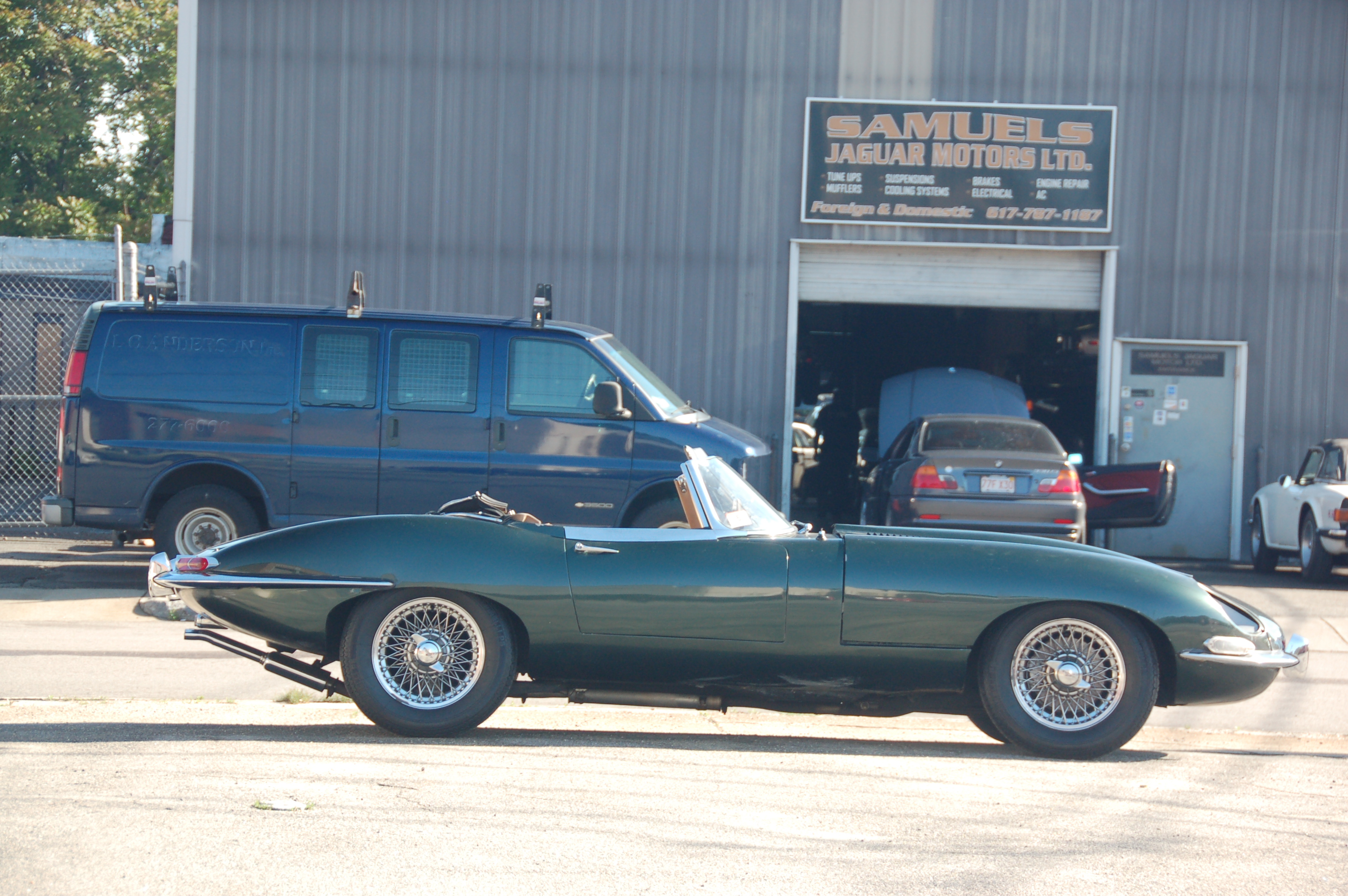Jaguar E-Type 4.2 at Samuel's in Allston: Profile view