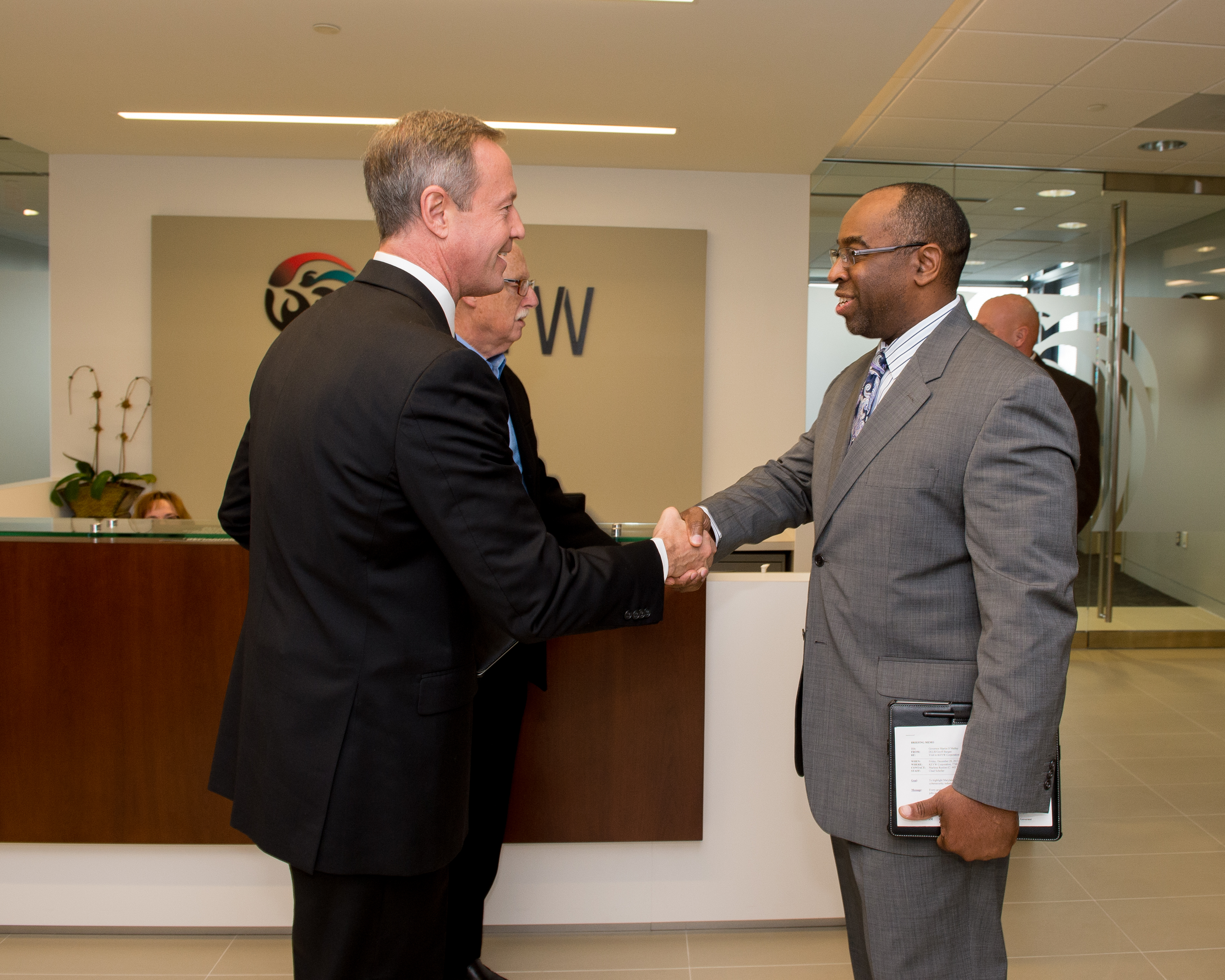 Governor Visits KEYW Corporation