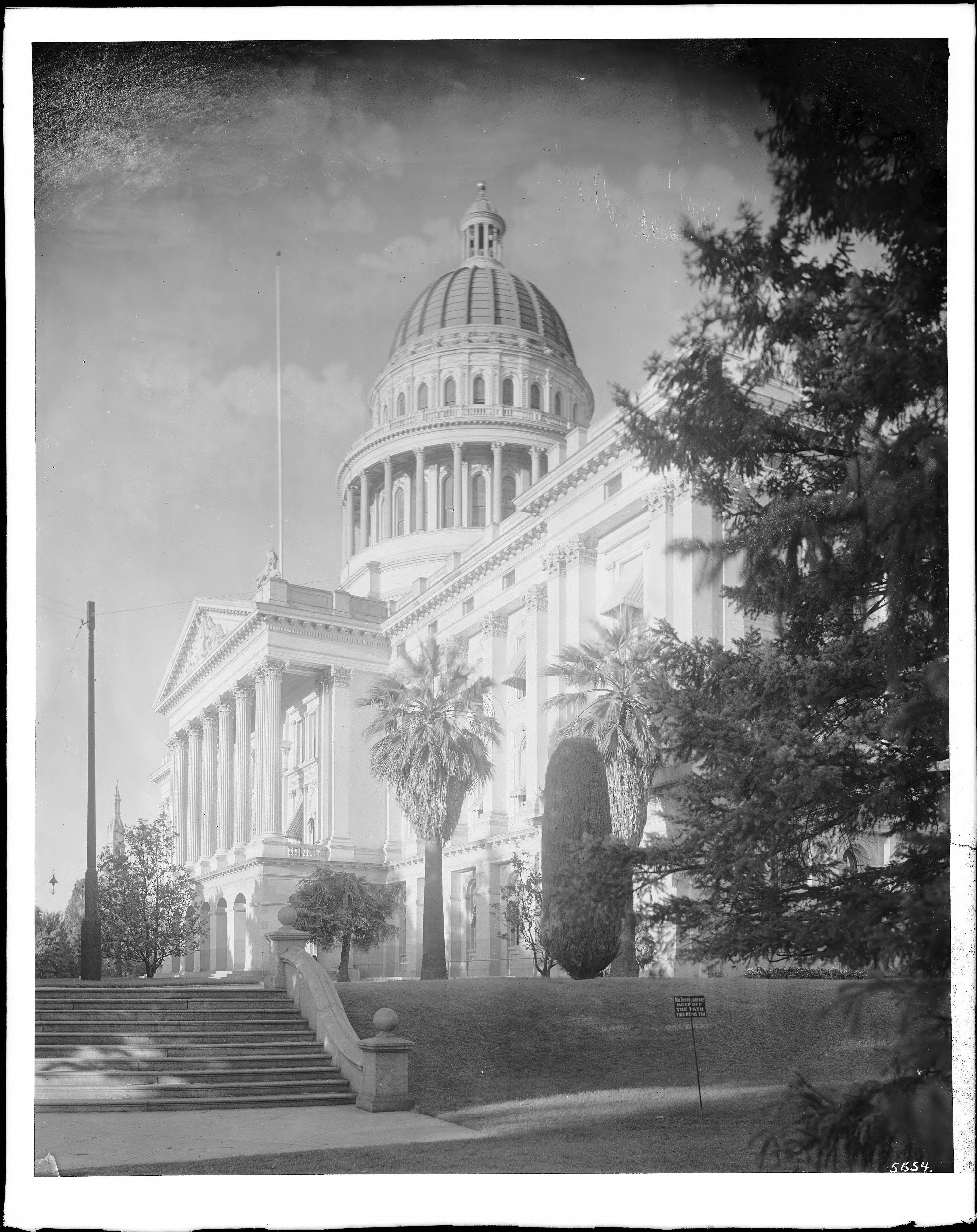 Exterior view of the California State Capitol building in Sacramento, ca.1900-1920 (CHS-5654)